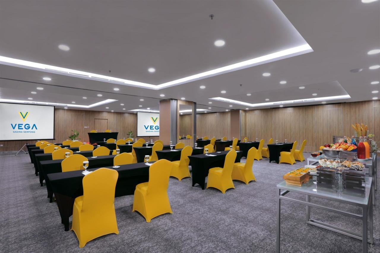 Vega Hotel Gading Serpong Exteriör bild