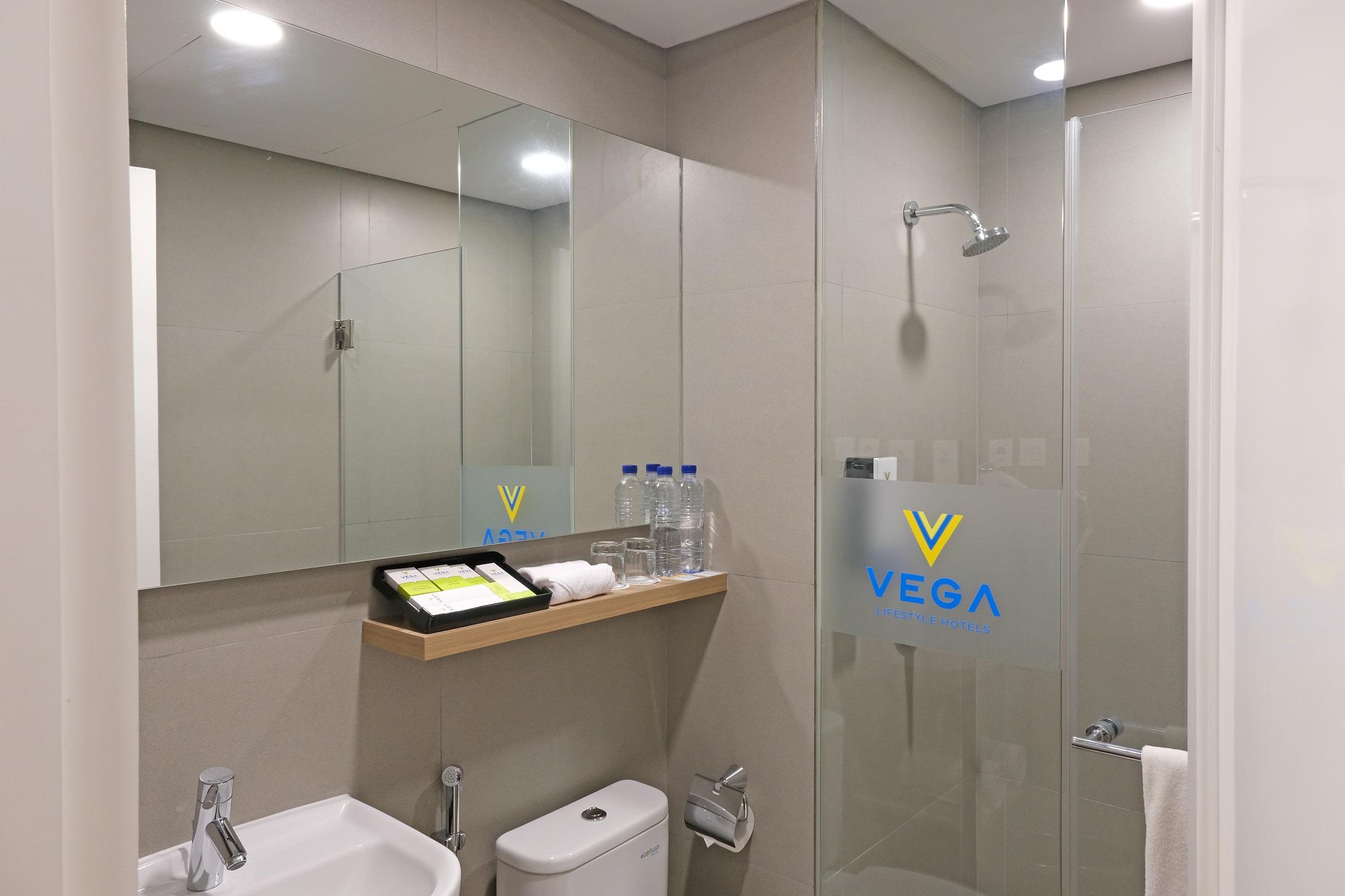 Vega Hotel Gading Serpong Exteriör bild