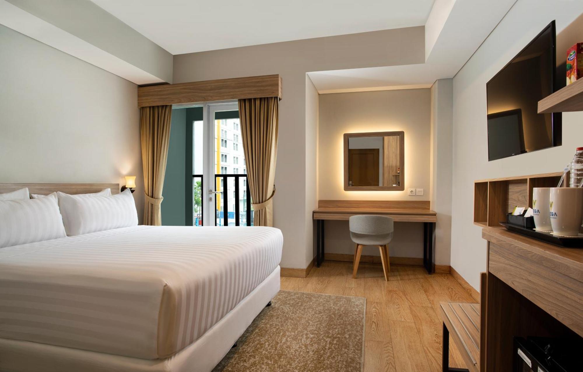 Vega Hotel Gading Serpong Exteriör bild