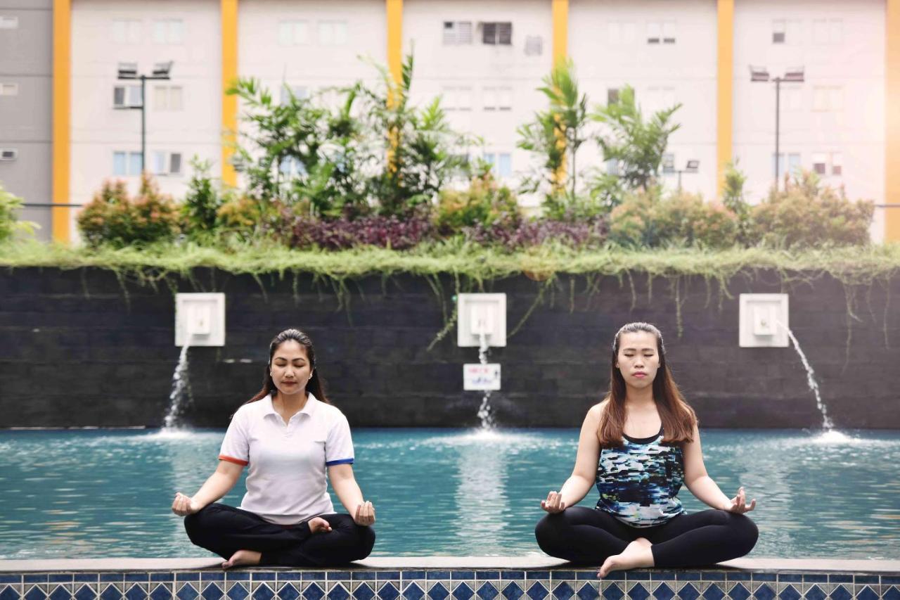 Vega Hotel Gading Serpong Exteriör bild